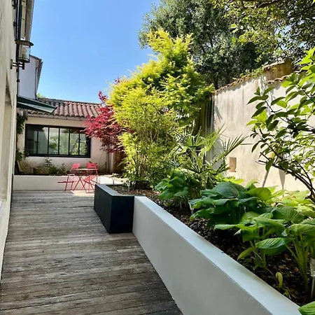 Hébergement de vacances Les Voiles Rouges *