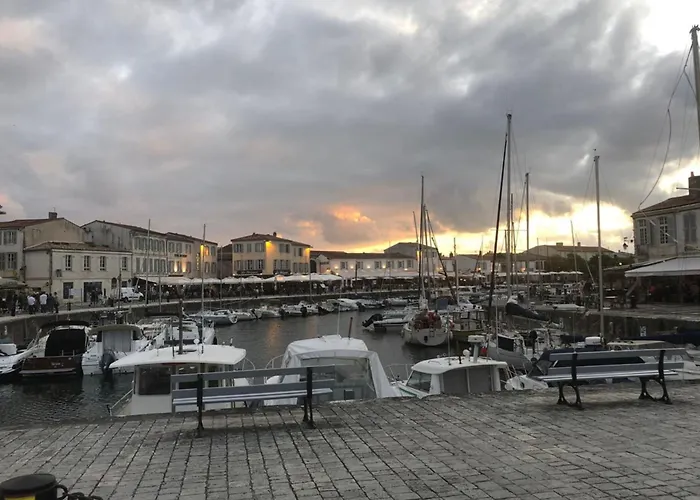 L'hermione - In The Heart Of St Martin De Ré * Saint-Martin-de-Ré